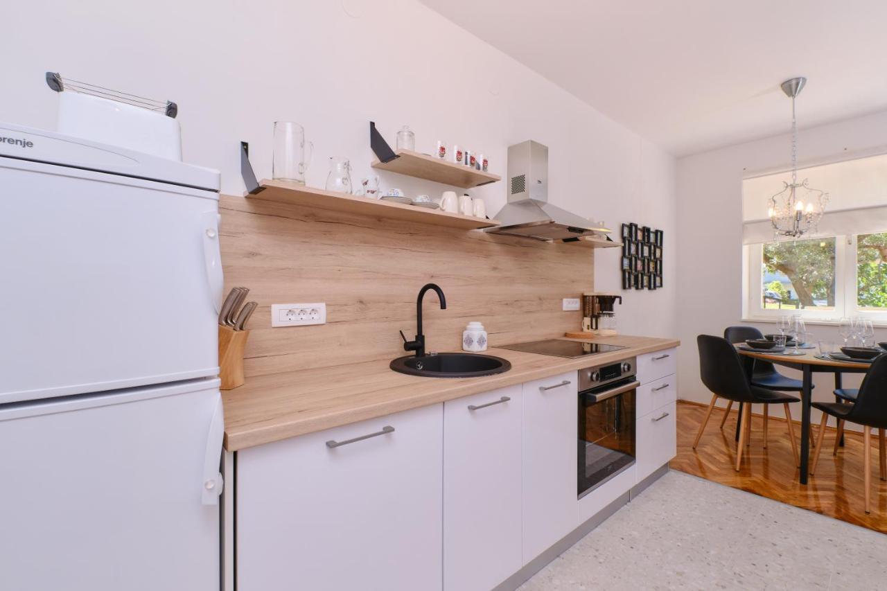 Appartement Dairos2 à Mali Lošinj Extérieur photo